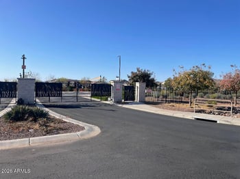 9210 Roma Ave, Phoenix, AZ 85037