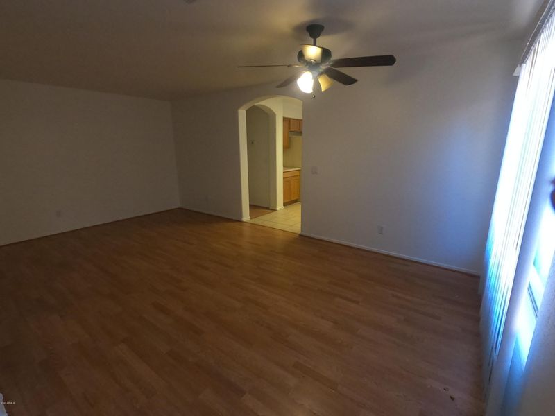 9210 W Mackenzie Dr, Phoenix, AZ 85037