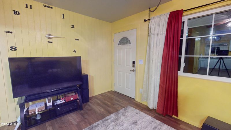 9215 N 45th Ave, Glendale, AZ 85302
