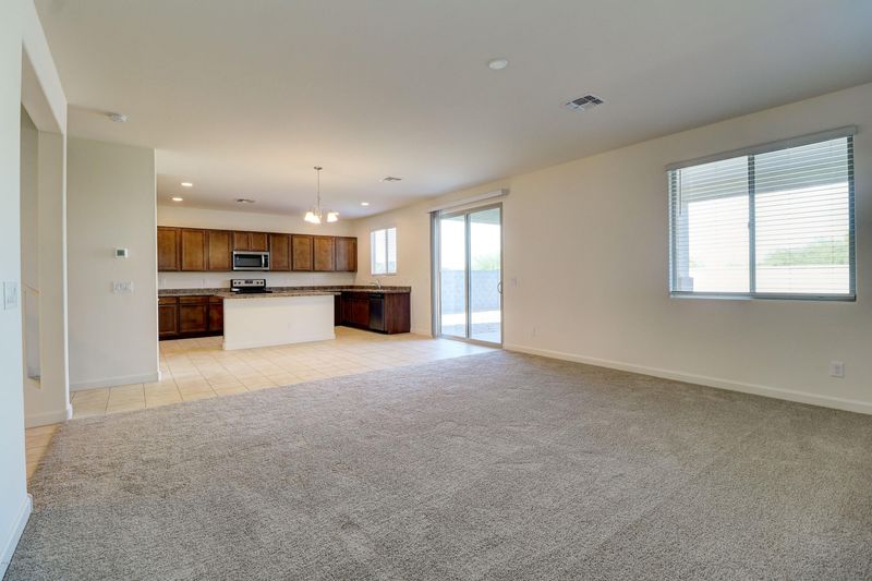 9215 N 98th Ave, Peoria, AZ 85345