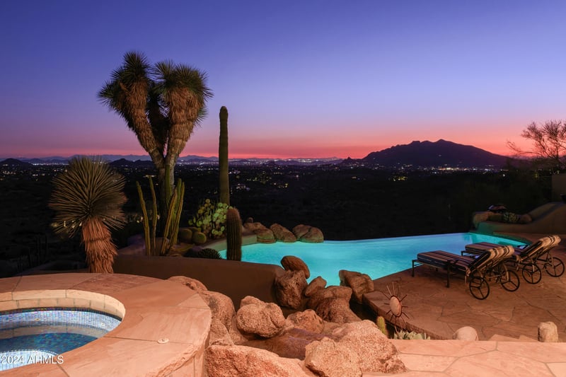 9215 Red Lawrence Dr, Scottsdale, AZ 85262