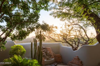 9215 Red Lawrence Dr, Scottsdale, AZ 85262