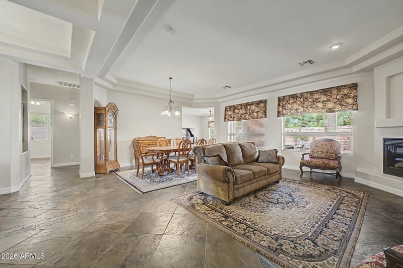9216 Golden St, Mesa, AZ 85207