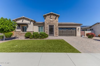 9216 Sands Dr, Peoria, AZ 85383