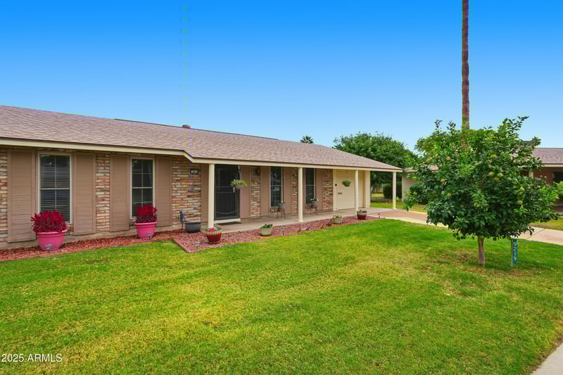 9219 107th Dr, Sun City, AZ 85351