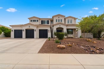 9219 Molly Ln, Peoria, AZ 85383