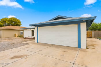 9219 55th Ave, Glendale, AZ 85302