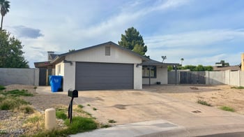 922 Angela Dr, Phoenix, AZ 85023