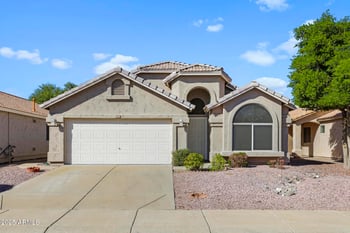 922 Blackhawk Dr, Phoenix, AZ 85024