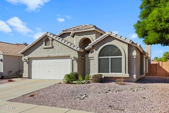 922 Blackhawk Dr, Phoenix, AZ 85024