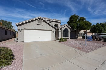 922 Blackhawk Dr, Phoenix, AZ 85024