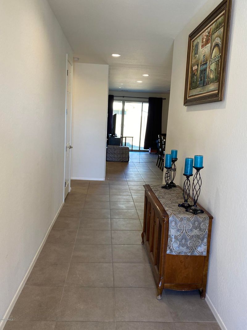 922 E Locust Ln, Avondale, AZ 85323