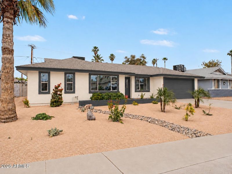 922 E Loyola Dr, Tempe, AZ 85282