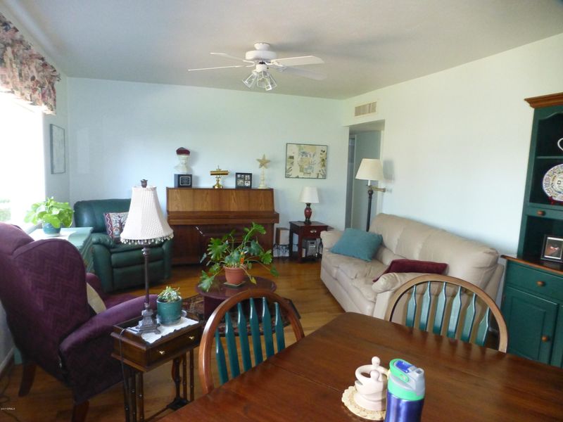 922 E Rovey Ave, Phoenix, AZ 85014