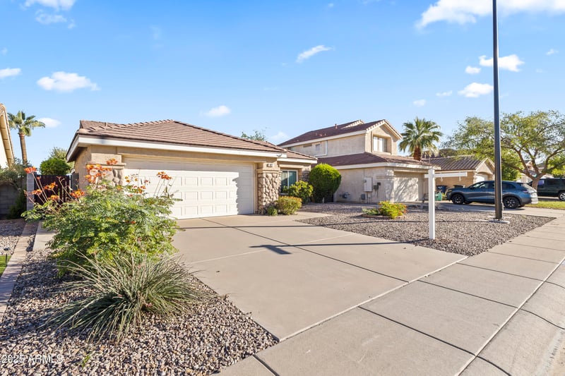 922 Hudson Way, Gilbert, AZ 85233