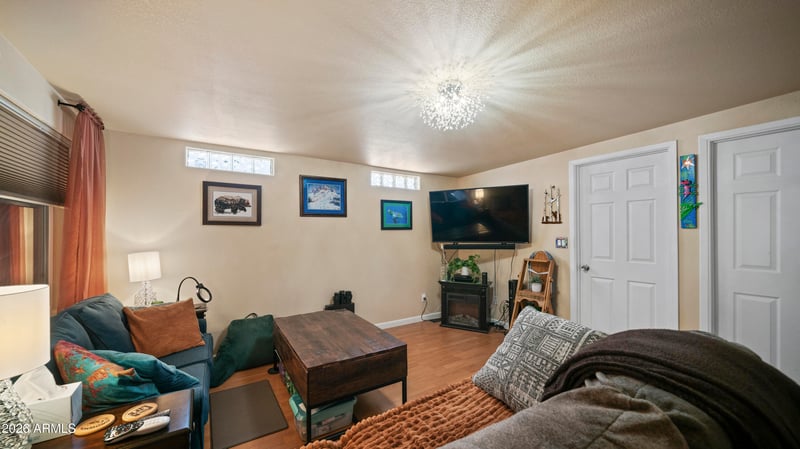 922 Nickel Dr, Apache Junction, AZ 85119