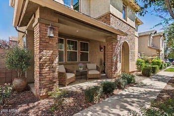 922 Agnes Ln, Gilbert, AZ 85296