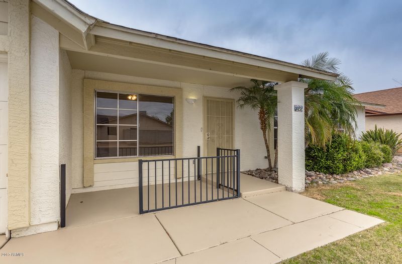 922 S Gilmore St, Mesa, AZ 85206