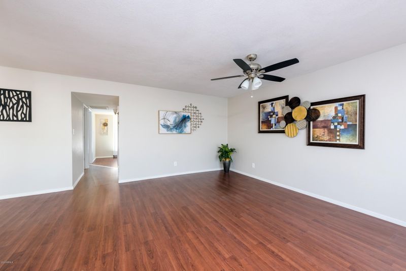 922 S Temple Cir, Mesa, AZ 85204