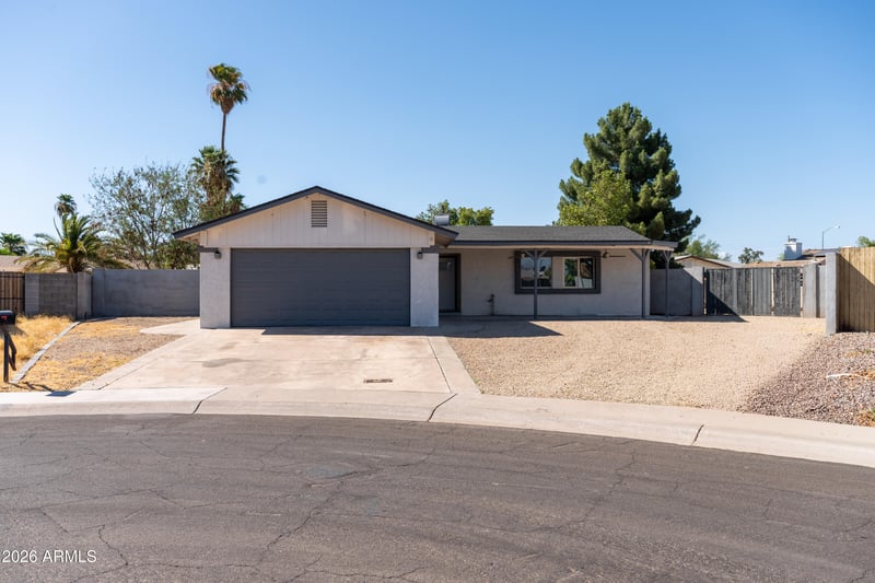 922 W Angela Dr, Phoenix, AZ 85023