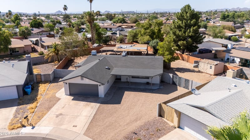 922 W Angela Dr, Phoenix, AZ 85023