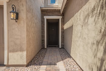 922 Yellowstone Way, Chandler, AZ 85248