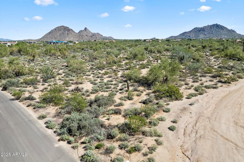 9220 Mariposa Grande Dr #1, Scottsdale, AZ 85255