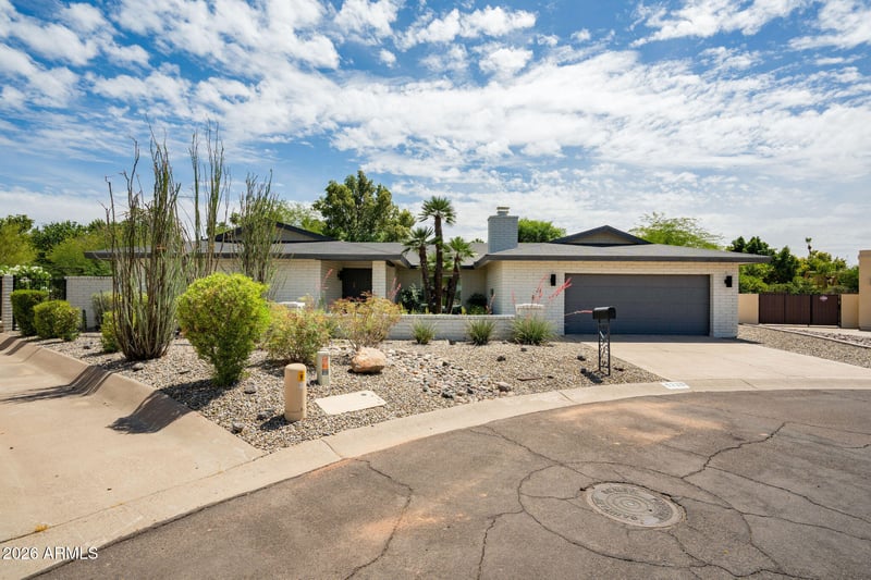 9220 N 28th Pl, Phoenix, AZ 85028
