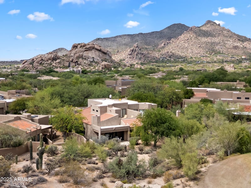 9220 Whitethorn Cir, Scottsdale, AZ 85266