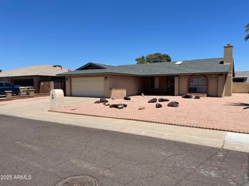 9221 48th Dr, Glendale, AZ 85302