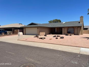 9221 N 48th Dr, Glendale, AZ 85302