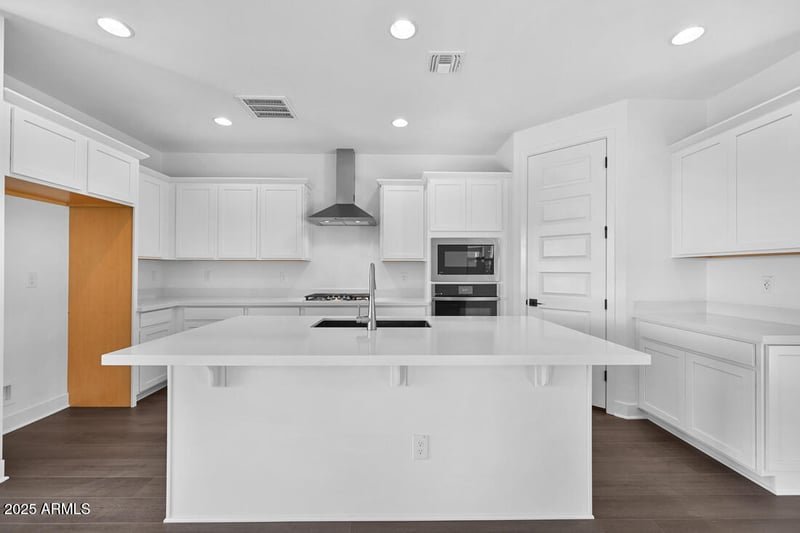 9222 169th Dr, Goodyear, AZ 85338