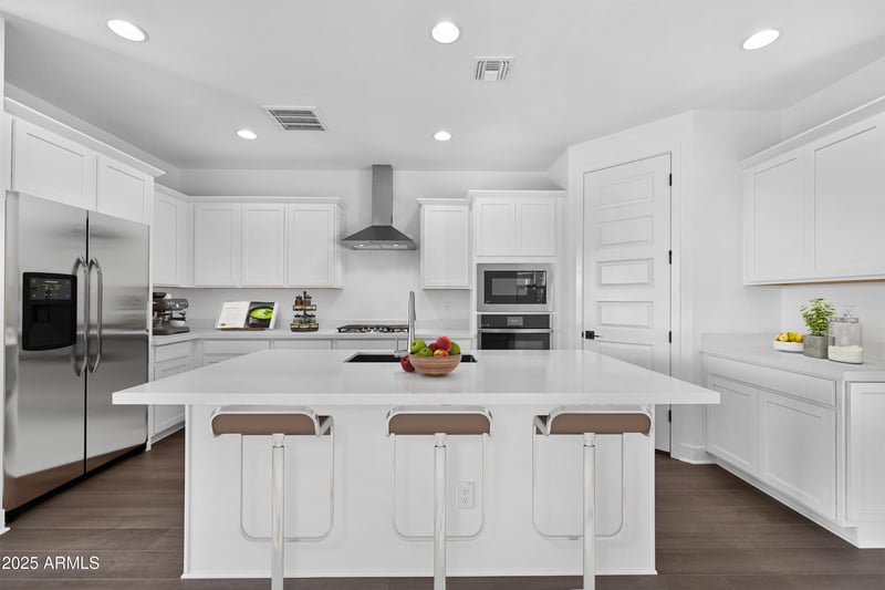 9222 169th Dr, Goodyear, AZ 85338