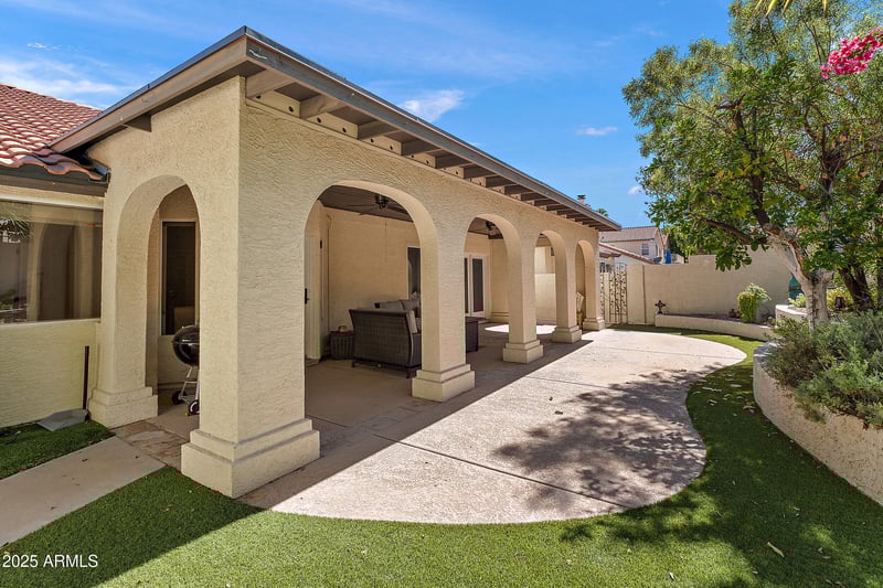 9222 51st St, Phoenix, AZ 85044