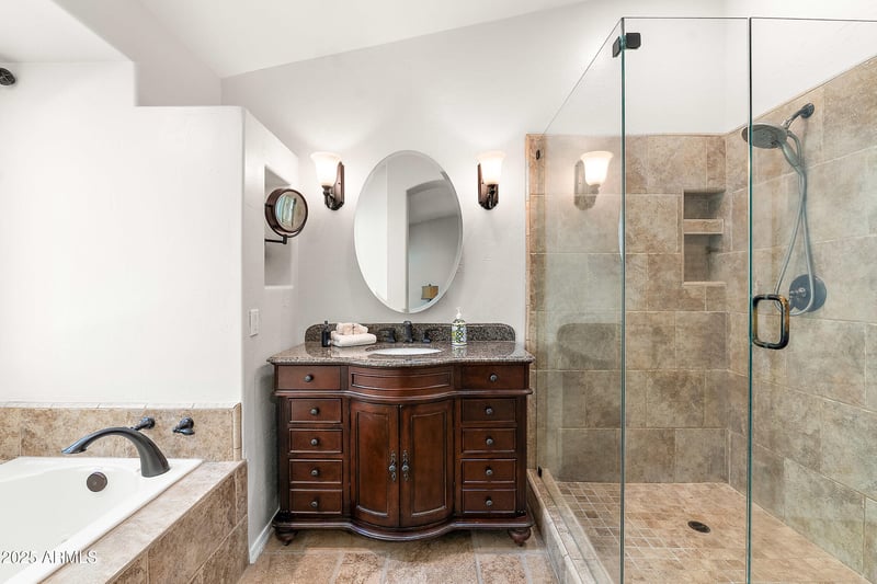 9222 51st St, Phoenix, AZ 85044