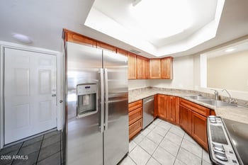 9223 47th Ct, Glendale, AZ 85302