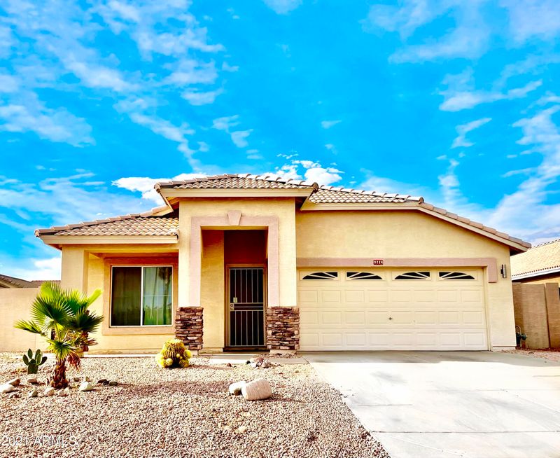 9224 E Lobo Ave, Mesa, AZ 85209