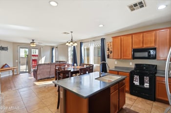 9225 182nd Ln, Waddell, AZ 85355