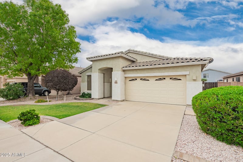 9225 Runion Dr, Peoria, AZ 85382