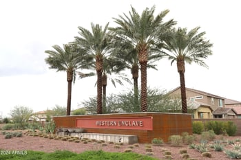 9225 Willow Bend Ln, Phoenix, AZ 85037