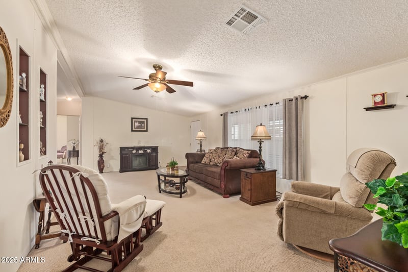 9226 Sun Lakes Blvd, Sun Lakes, AZ 85248