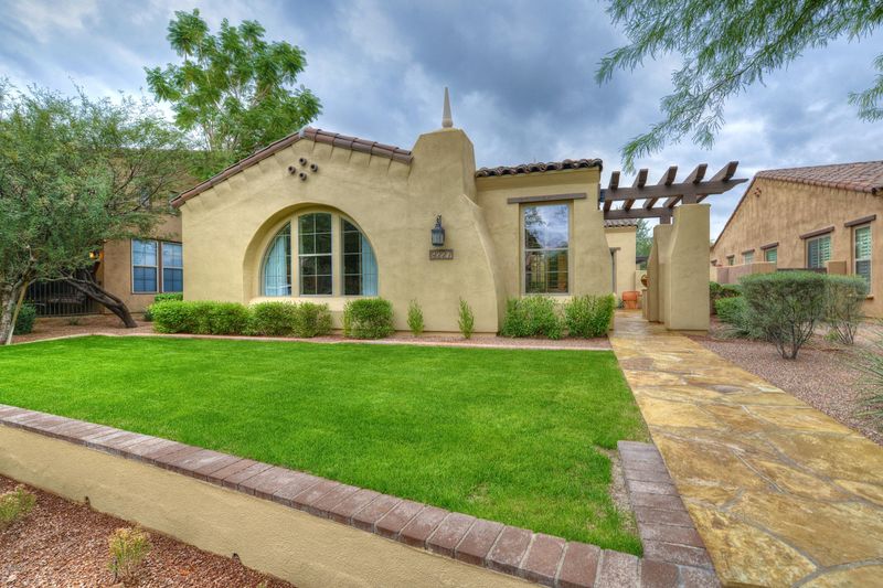 9227 E Desert Vw, Scottsdale, AZ 85255