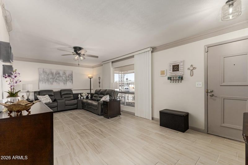 9227 Meadow Hills Dr, Sun City, AZ 85351