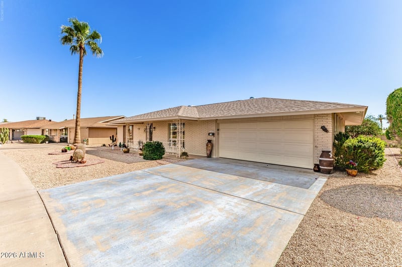 9227 Meadow Hills Dr, Sun City, AZ 85351