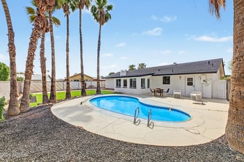 9229 N 40th Dr, Phoenix, AZ 85051
