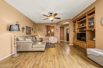 923 Waterview Pl, Chandler, AZ 85249