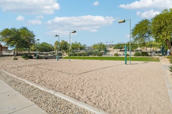 923 Windsong Dr, Phoenix, AZ 85045