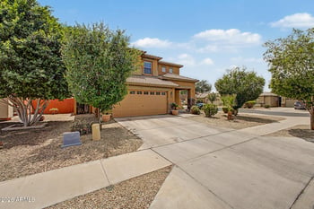 9231 Raymond St, Tolleson, AZ 85353