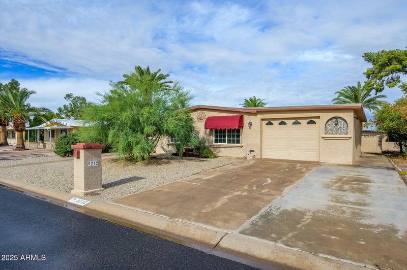 9232 Olive Ln, Sun Lakes, AZ 85248