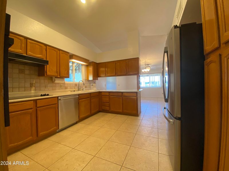 9233 E Parkside Dr, Sun Lakes, AZ 85248